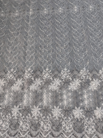 Perdele 4 M - Perdea din tulle cu broderie Gri +alb, Model  Imperial floral III 4M x 2.5h