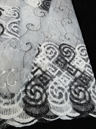 Perdea din tulle cu broderie neagră, gata făcută cu tiv și rejansă C1329 [3]