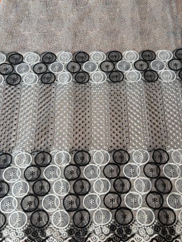 Perdele 4 M - Perdea din tulle cu broderie Negru+alb, Model  New  4M x 2.5h