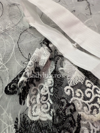 Perdea alba cu broderie Neagra cu insertii – gata cusuta cu tiv si rejansa - rafinament și strălucire discretă [3]