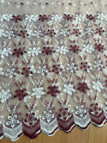 Perdele 3M - Perdea Tulle Alba cu Broderie Rosie  Model Narcise - gata cusuta cu tiv si rejansa - 3M x 2.5h