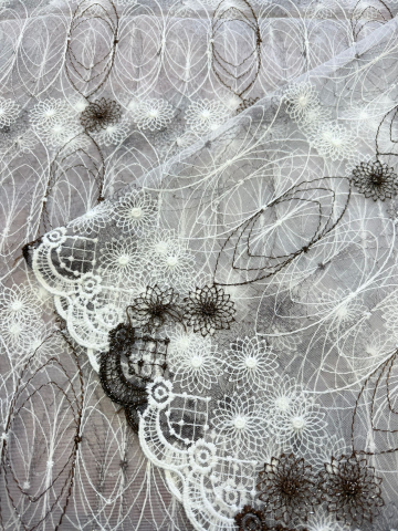 Perdele 4 M - Perdea Tulle Broderie Alb+Maro - Cu Tiv si Rejansa Model Papadie Maro 4M x 2.5h