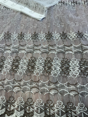 Perdele 4 M - Perdea Tulle Broderie Alb+Maro - Cu Tiv si Rejansa Model Omy  4M x 2.5h