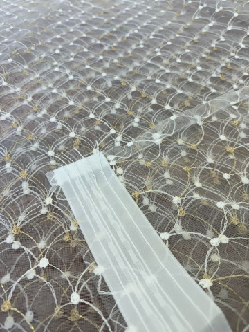 Perdele 4 M - Perdea Tulle Broderie Alb+auriu - Cu Tiv si Rejansa Model Bumtinei 4M x 2.5h