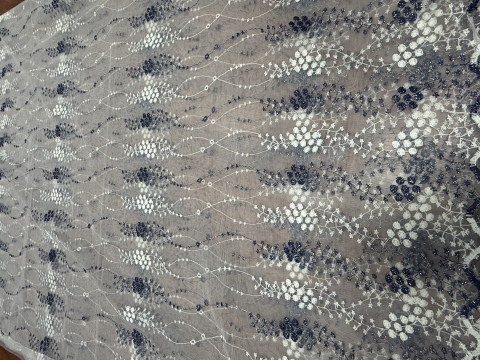 Perdele 4 M - Perdea Tulle Broderie Bleo+Alb - Cu Tiv si Rejansa Model Ciorchine 4M x 2.5h