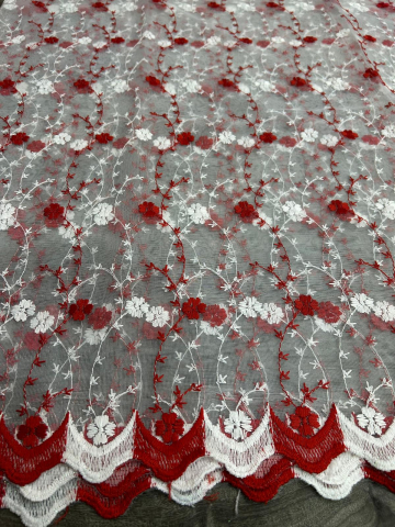 Promotii si oferte! - Perdea Tulle cu Broderie Alb+Rosu Model Arcaflora  - Cu Tiv si Rejansa - 3M x 2.5 h