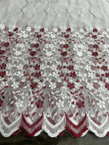 Perdele 3M - Perdea Tulle cu Broderie Alb+Bordo Model Fagure  - Cu Tiv si Rejansa - 3M x 2.5 h