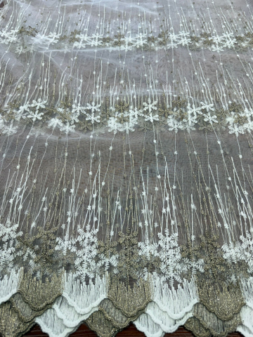 Promotii si oferte! - Perdea Tulle cu Broderie Alb+Capucino Model Fulgi - Cu Tiv si Rejansa - 3M x 2.5 h