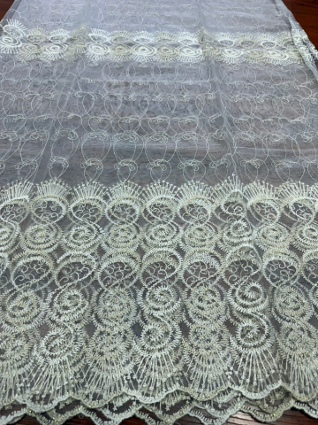 Promotii si oferte! - Perdea Tulle cu Broderie Alb+Crem Model Rasarit - Cu Tiv si Rejansa - 3M x 2.5 h