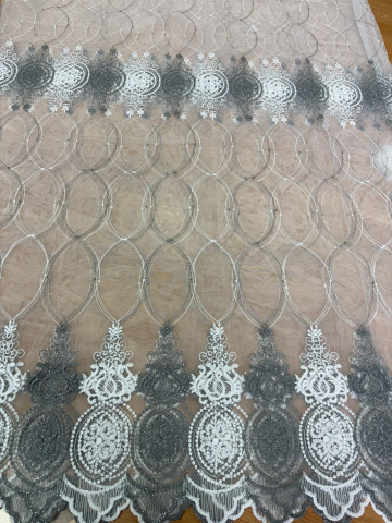 Perdele 4 M - Perdea Tulle cu Broderie Alb+Gri, Model baroc 4M x 2.5h Cu Tiv si Rejansa