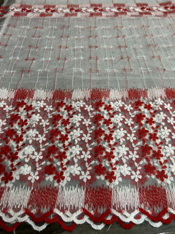 Promotii si oferte! - Perdea Tulle cu Broderie Alb+Rosu Model ZizagFlora  - Cu Tiv si Rejansa - 3M x 2.5 h