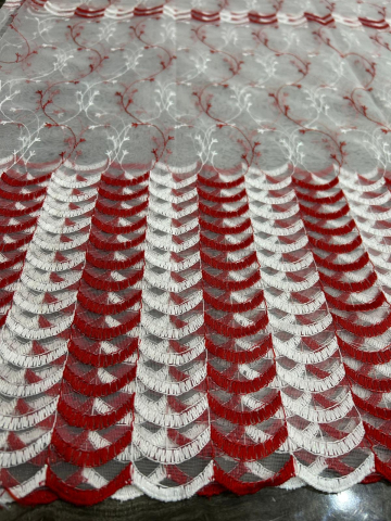 Perdele 3M - Perdea Tulle cu Broderie Alb+Rosu Model Valuri  - Cu Tiv si Rejansa - 3M x 2.5 h