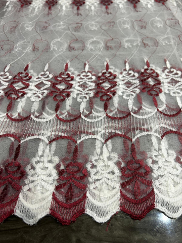 Perdele 3M - Perdea Tulle cu Broderie Alb+Bordo Model Arcade  - Cu Tiv si Rejansa - 3M x 2.5 h