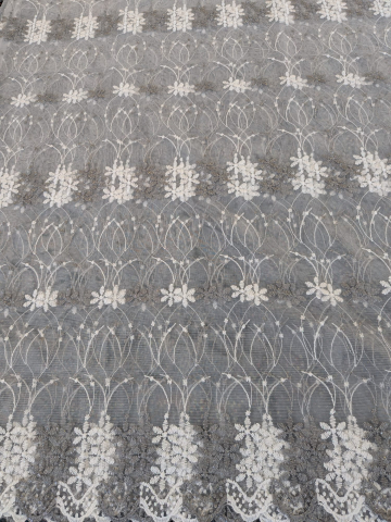 Perdele 4 M - Perdea Tulle cu Broderie Alba+Gri- Model Cineraria  - Cu Tiv si Rejansa - 4M x 2.5h