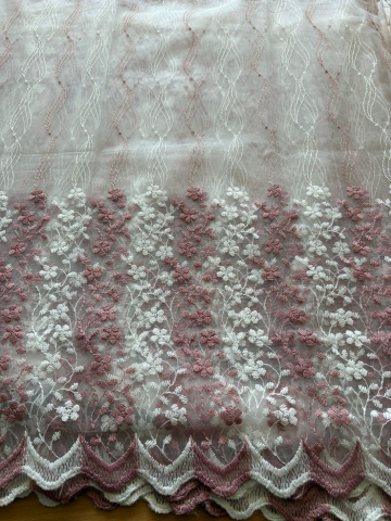 Perdele 3M - Perdea Tulle cu Broderie Roz Model PIN  cu tiv si rejansa - 3M x 2.5h