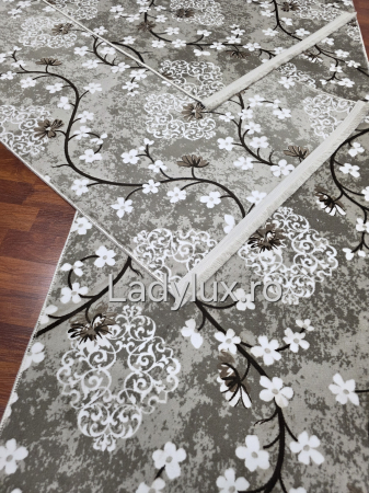 Traverse antiderapante - Set 3 Traverse Antiderapante – 75×250 cm + 2×75×130 cm Model Flori Crem