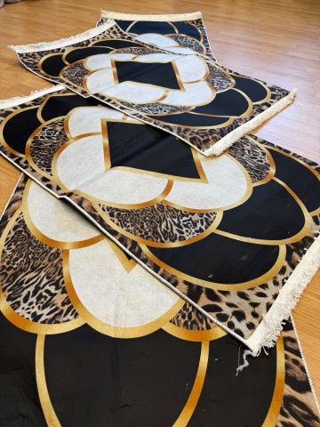Traverse subtiri antiderapante - Set 3 traverse SUBTIRI cu antiderapant Model Animal Print - 240 x 70 Cm + 2 buc. 120 x 70 Cm