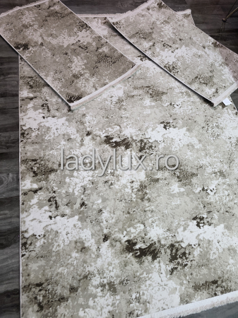 Covor 140x200 + 2 pui - Set covoare antiderapante in nuante de Maro  – 1 covor mare(140X200CM) + 2 pui(60X100)-C1403