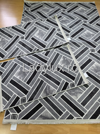 Home&Deco - Set covoare antiderapante Gri-negru – 1 covor mare(140X200CM) + 2 pui(60X100)-C1362