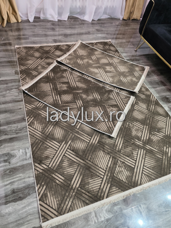 Covor 140x200 + 2 pui - Set covoare antiderapante Maro stil Parchet – 1 covor mare(140X200CM) + 2 pui(60X100)-C1400