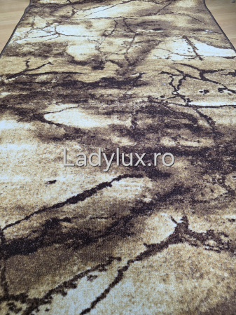 Latime 120 - Traversă la metru liniar, Model Roc Maro-Auriu – Cauciucată și Antiderapantă 120 cm latime C1727