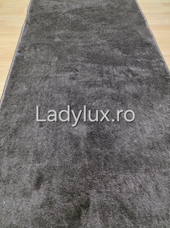 Traversă la metru liniar, Model Plusat Maro – Cauciucată și Antiderapantă 70 cm latime C1715 [1]