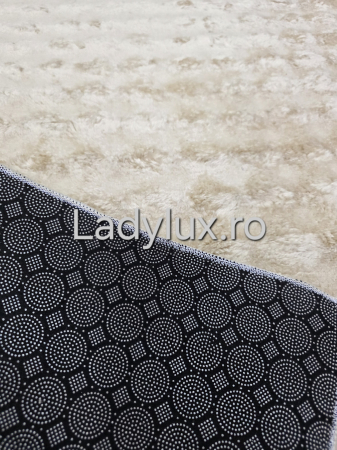 Traversă la metru liniar, material pufos Crem – Cauciucată și Antiderapantă 85 cm latime C1710 [2]