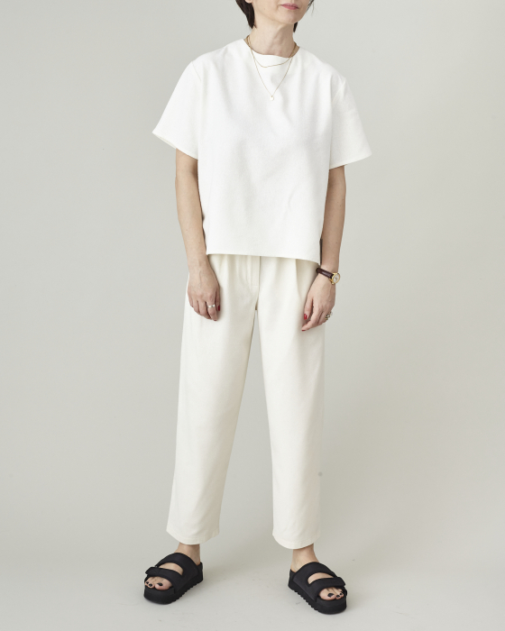 Pantaloni de vară bufanți, conici, cu pliuri și talie înaltă, din țesătură de in [6]