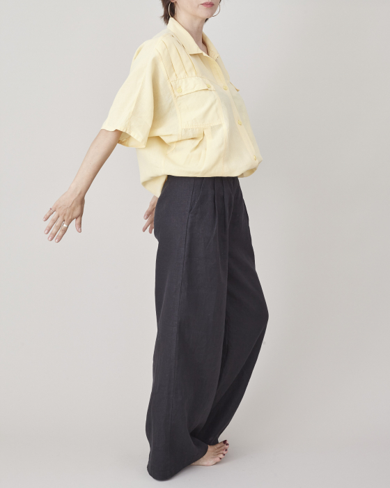 Pantaloni casual de vara din in, largi, cu talie inalta si pliuri [4]