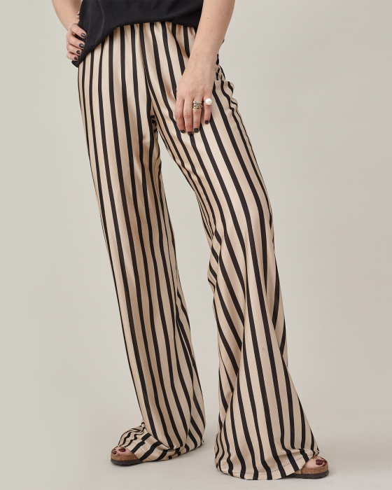 Pantaloni slim evazati din jerse de matase naturala [2]