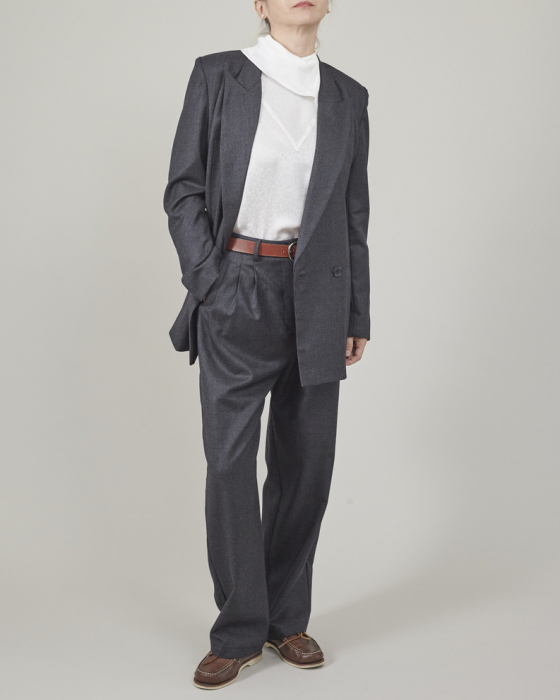 Pantaloni dama gri din stofa de lana 100% [6]