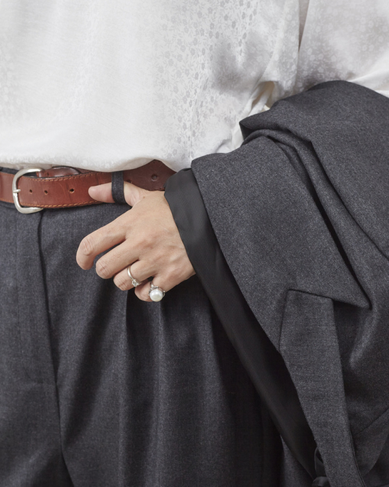 Pantaloni dama gri din stofa de lana 100% [8]