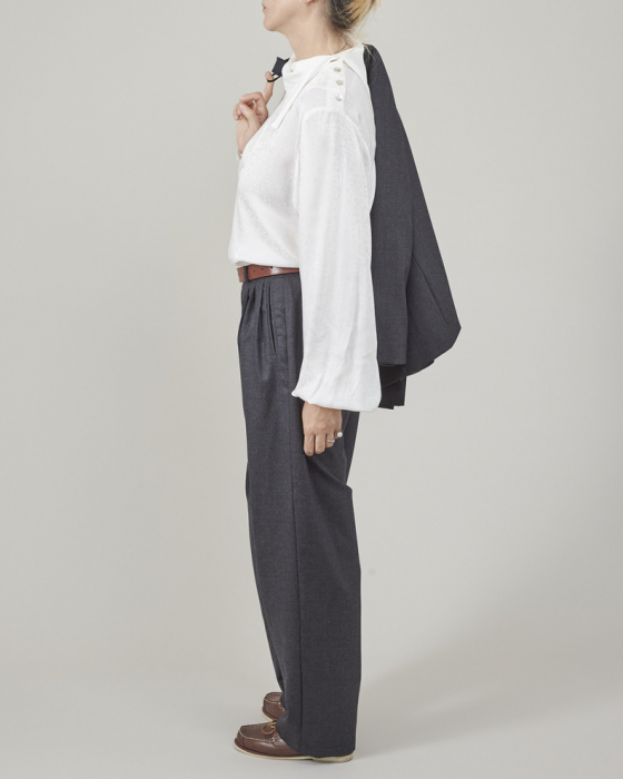 Pantaloni dama gri din stofa de lana 100% [4]