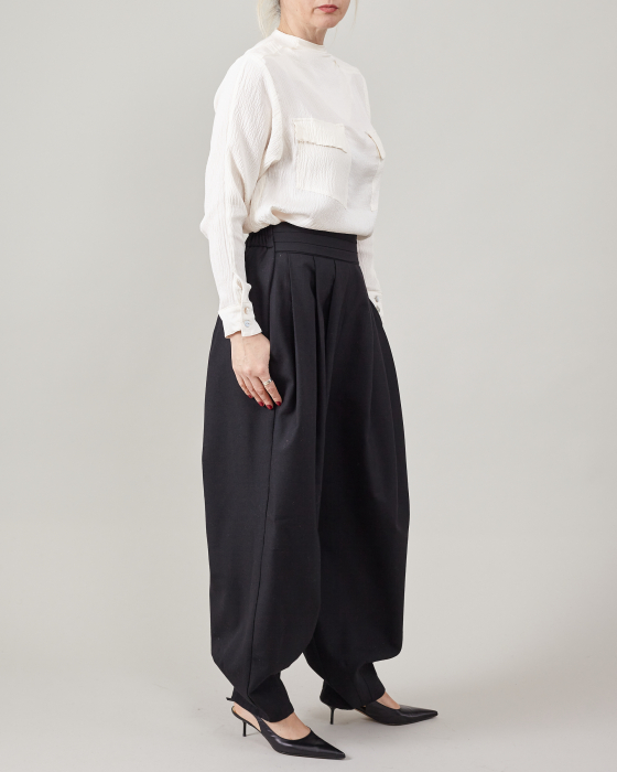 Pantaloni tip balon, largi, din stofă de lână [3]