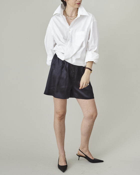 Pantaloni scurți damă eleganți din satin de mătase naturală negri și albi [3]