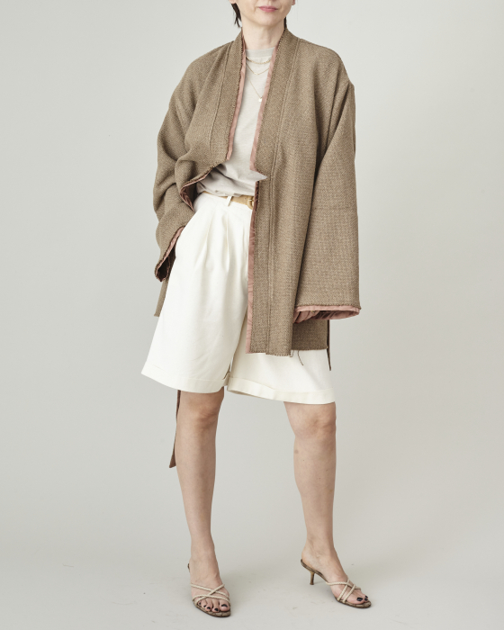 Pantaloni de damă scurți din mătase naturală [6]