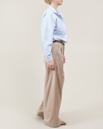 Pantaloni de damă office largi din stofă subțire de lână bej cu dungi fine [5]