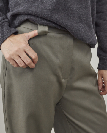 Pantaloni de damă drepți, lejeri, din stofă de lână kaki [2]