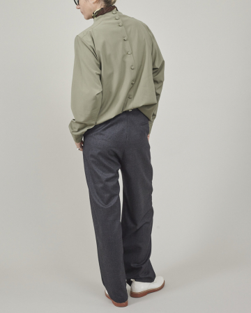 Pantaloni dama gri din stofa de lana 100% [2]