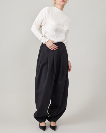 Pantaloni tip balon, largi, din stofă de lână [1]