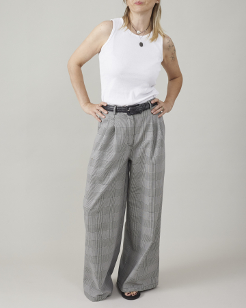 Pantaloni în carouri [2]