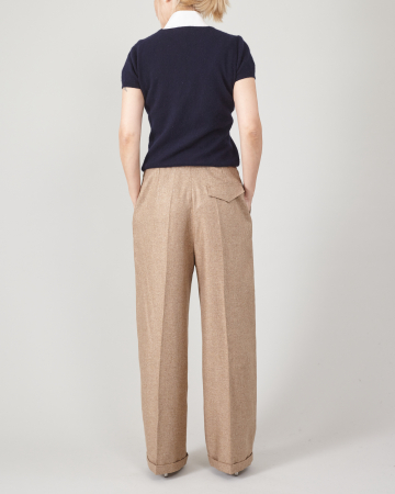 Pantaloni bej largi, plisați, din stofă de lână-mătase [2]