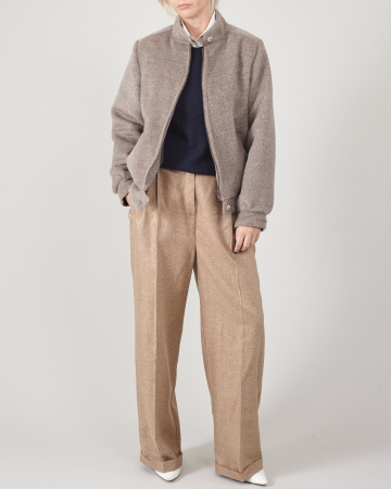 Pantaloni bej largi, plisați, din stofă de lână-mătase [3]