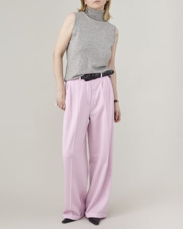 Toți pantalonii - pantaloni dama din stofa de lana roz, la dunga, cu pliuri