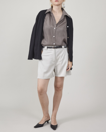 Pantaloni de damă scurți eleganti din stofa de lana [8]