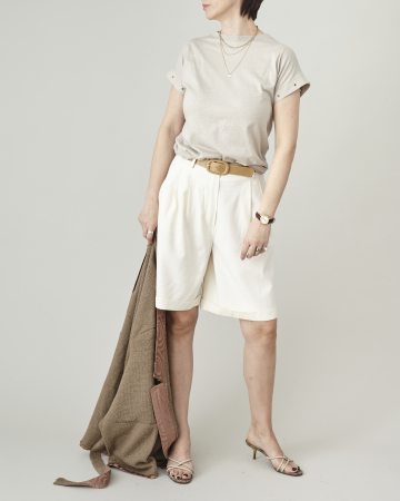 Pantaloni de damă scurți din mătase naturală [1]