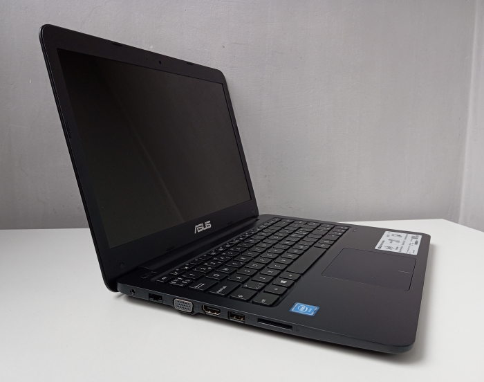 Laptop Second Hand Asus R417S - 14inch Intel Celeron N3060 4GB RAM 32GB eMMC + Slot SATA Windows 10 Refurbished [3]