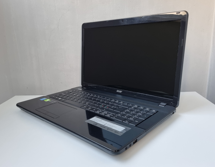 Laptop Second Hand Acer Aspire E1-772G - 17.3inch Intel i5-4200M 8GB RAM Nvidia GT-820M 2GB 1TB HDD Windows 10 Refurbished [7]