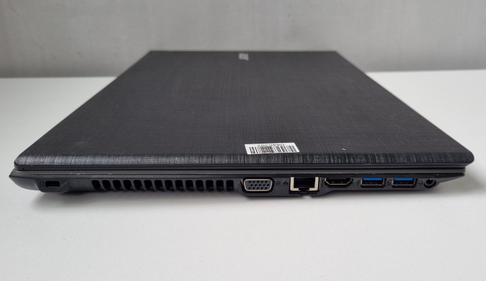 Laptop Second Hand Acer Aspire E5-573-C55W - 15.6inch Intel Celeron 2957U 4GB RAM 240GB SSD Windows 10 Refurbished [10]