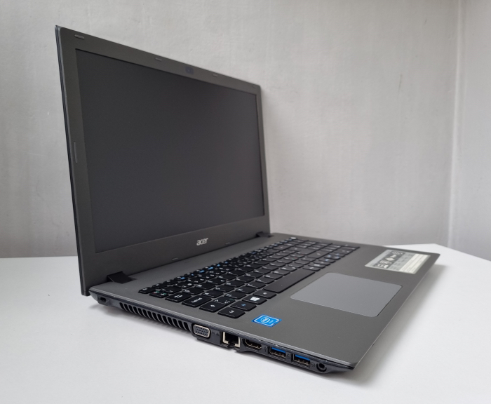 Laptop Second Hand Acer Aspire E5-573-C55W - 15.6inch Intel Celeron 2957U 4GB RAM 240GB SSD Windows 10 Refurbished [6]